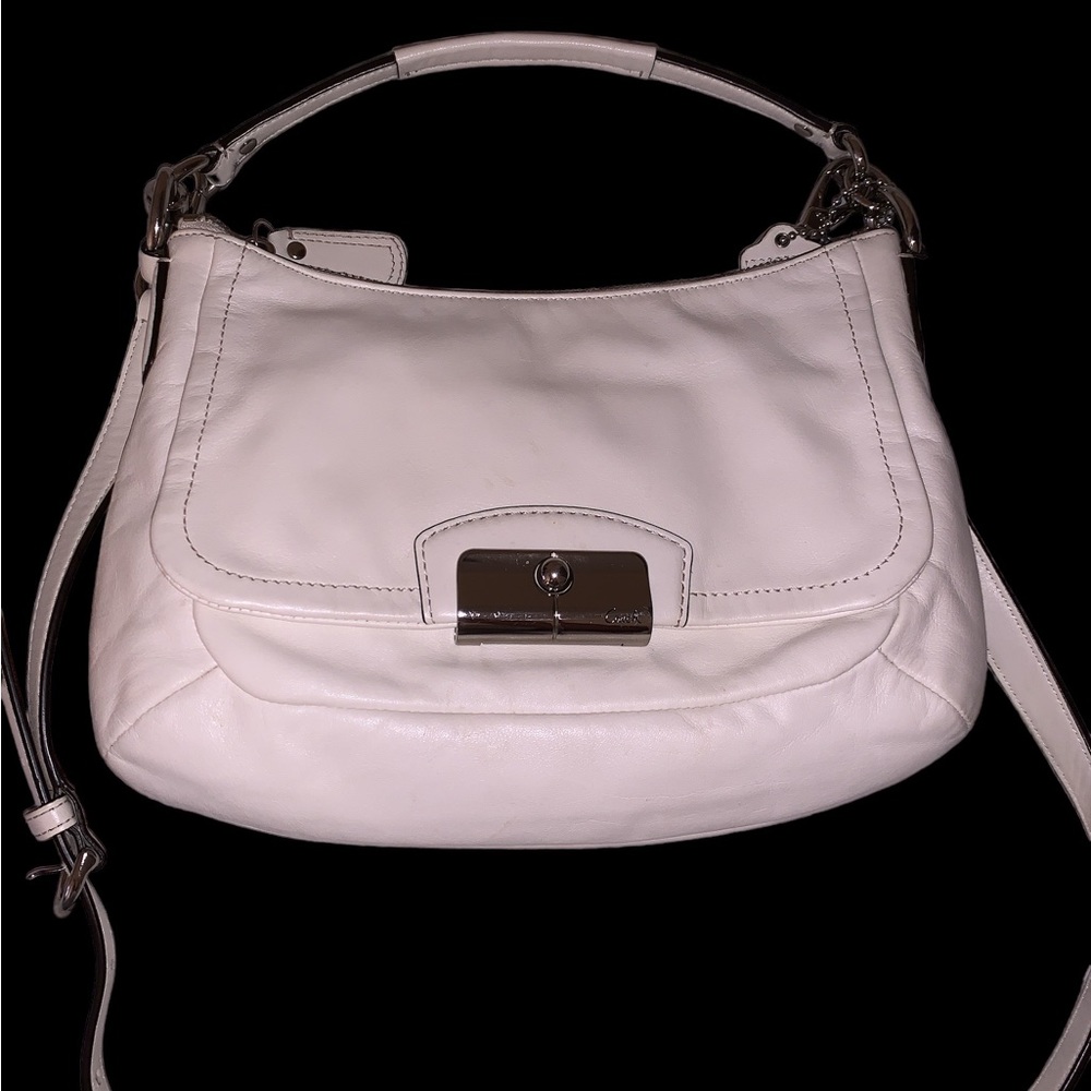 Vintage Coach Beautiful Genuine Leather Crossbody Shoulder Handbag